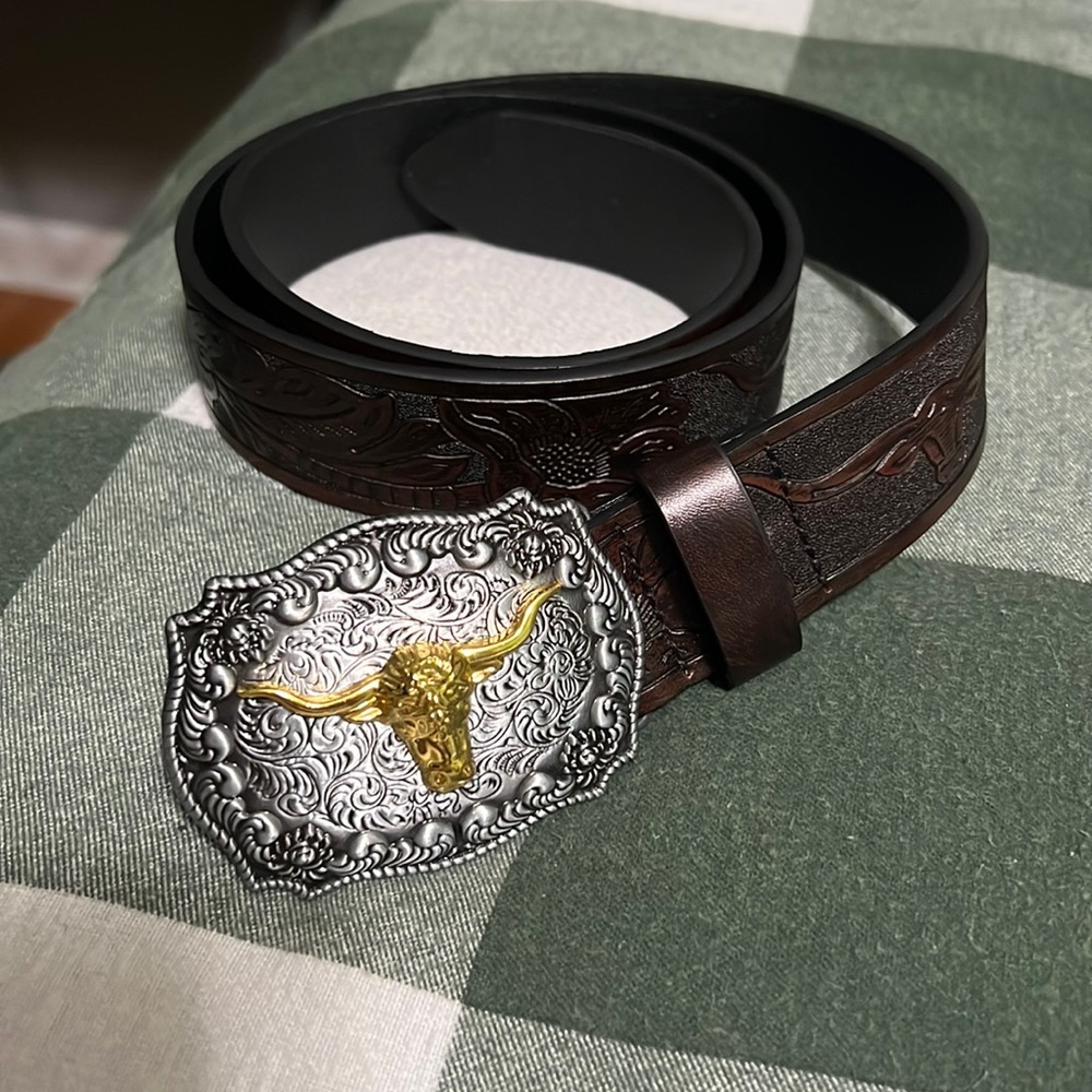 A belt & 2 body suits